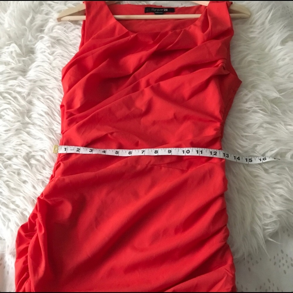 Red Ruched Sides Dress - Picture 4 of 8